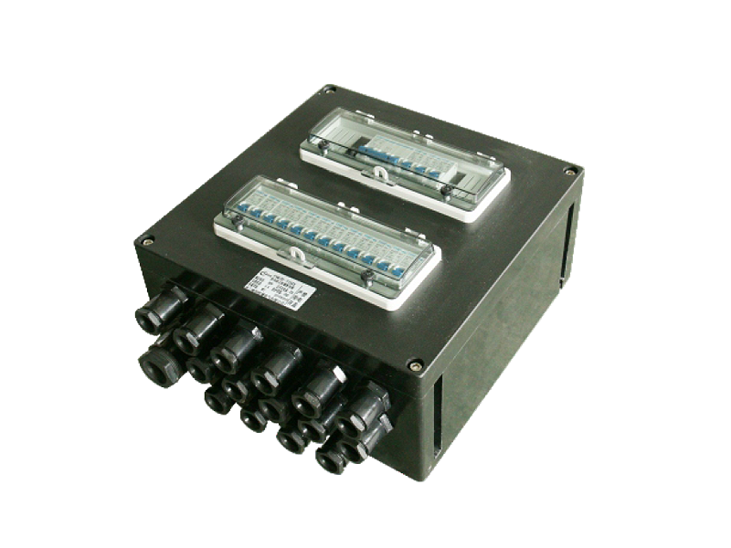 FXM(D)系列防水防塵防腐照明(動力)配電箱